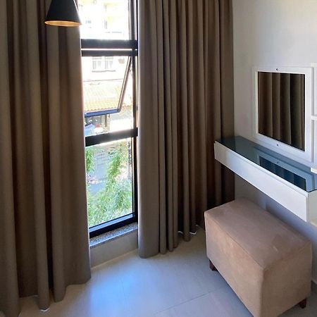 City Glow Apartments Sarandë Esterno foto