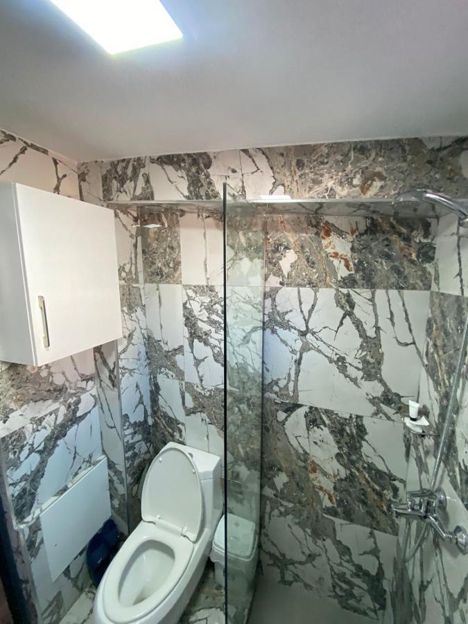 City Glow Apartments Sarandë Esterno foto