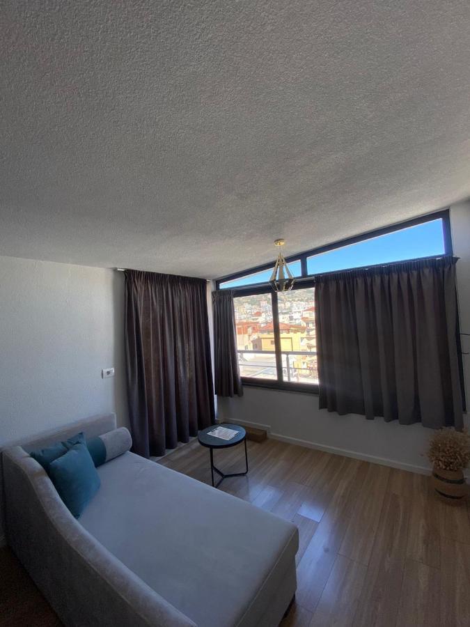 City Glow Apartments Sarandë Esterno foto